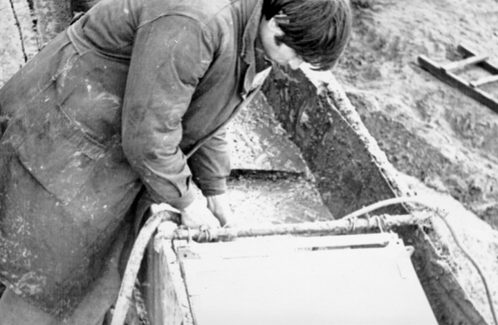 The first work in the field of electrochemical treatment of drilling fluids was started by Vitold Bakhir in 1973.